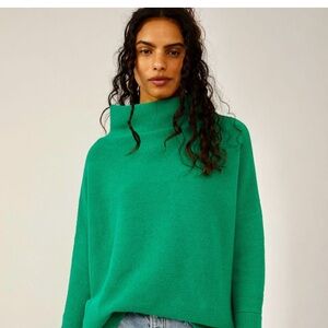 EUC size large Free People Ottoman sweater. No rips, stains or holes.